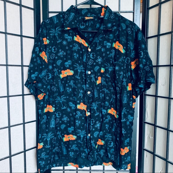 Other - Kahlua logo short sleeve logo all over print button up M
